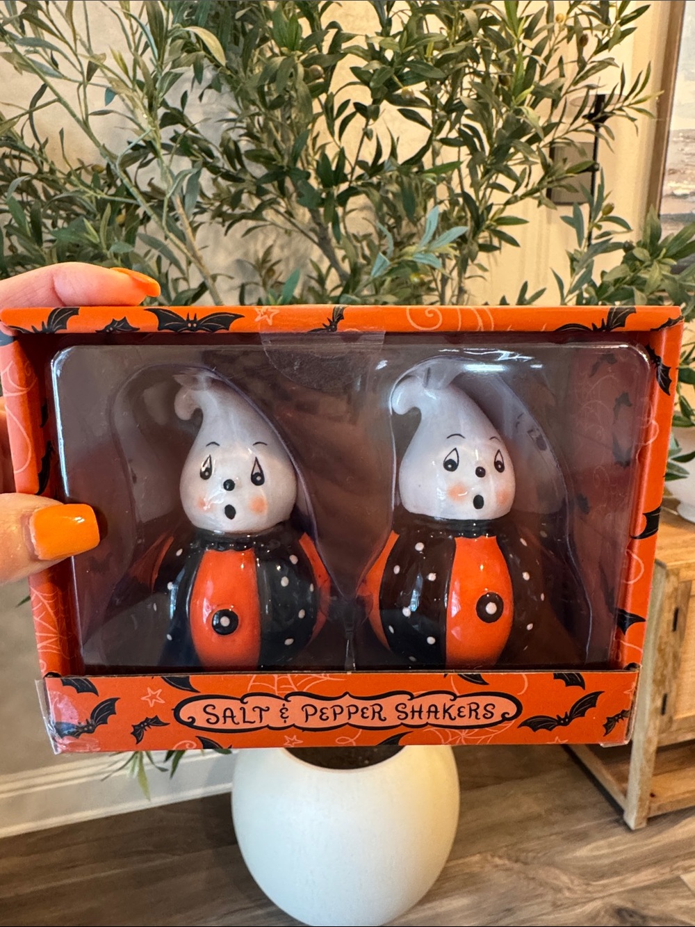 Johanna Parker Vintage Style Whimsical Ghost Salt & Pepper Shakers